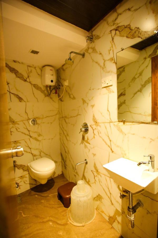 Garden Creek Residency - Near To Mumbai International Airport Hotel Eksteriør billede